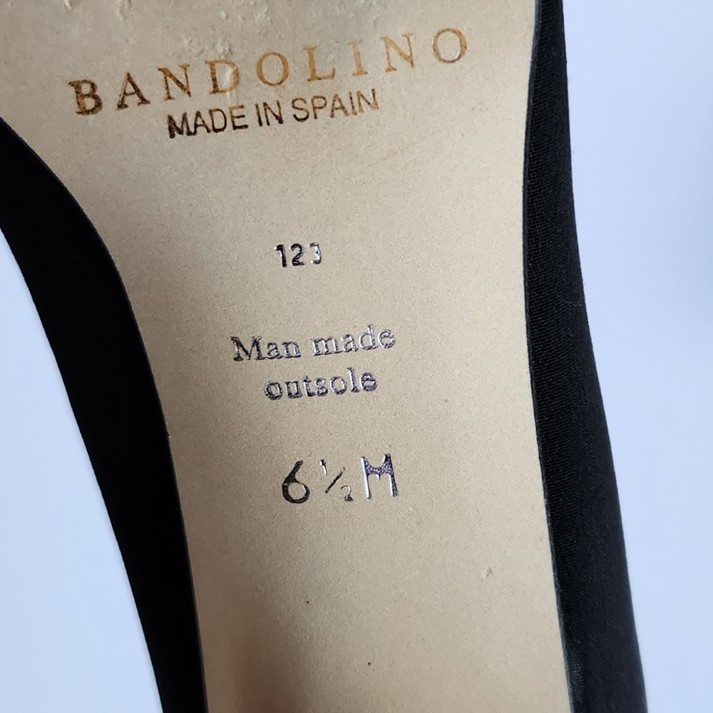 Bandolino Microfiber Pump | Black Women's Size 6.5 M - Picture 5 of 9